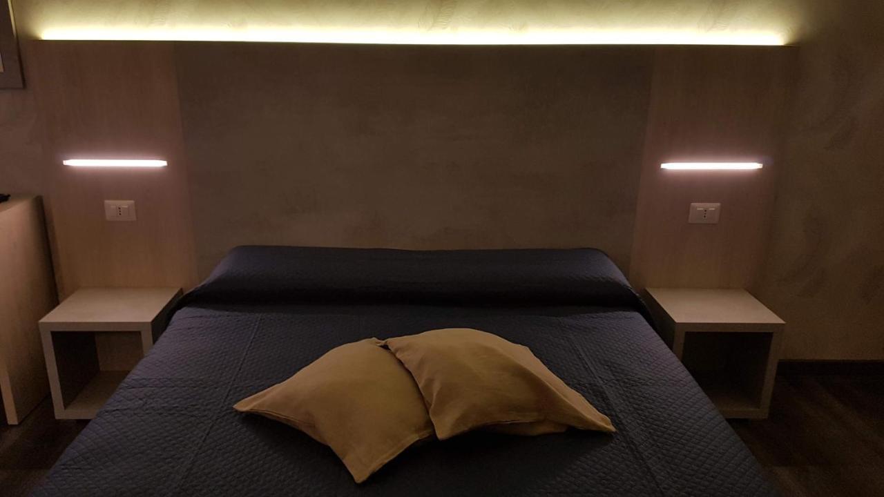Отель Domus Roma Экстерьер фото